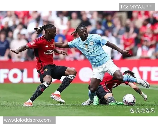 英超激战曼城与巴黎圣日耳曼战成平局赛后点评引发热议